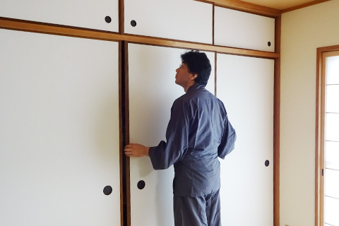 襖の納品